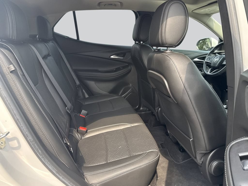 Used 2022 Buick Encore GX Essence w/ Advanced Technology Package FWD image 34