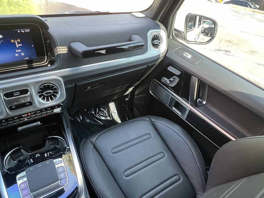 Used 2025 Mercedes-Benz G 550 image 34