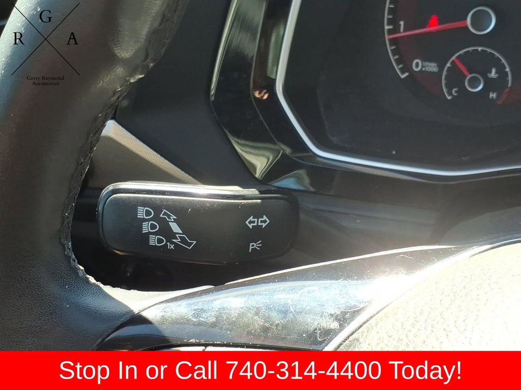 Used 2020 Volkswagen Jetta SE w/ SE Cold Weather Package FWD image 23