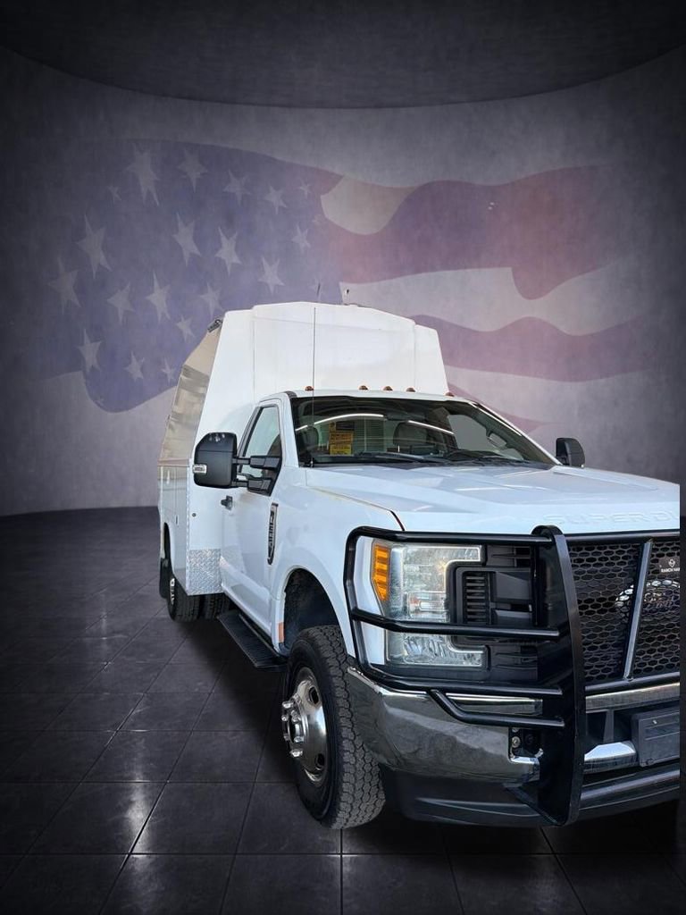 Used 2017 Ford F350 XL w/ Power Equipment Group AWD/4WD image 6