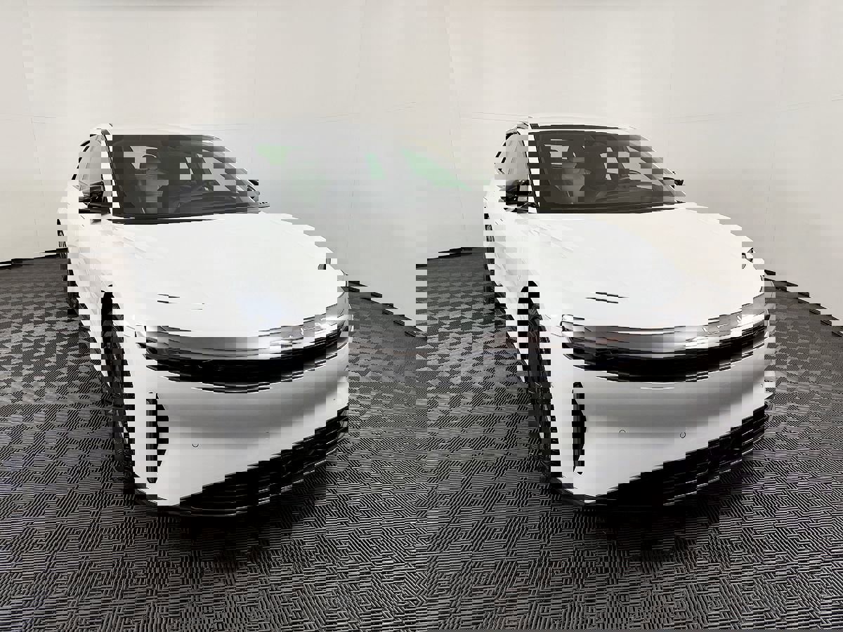 Used 2024 Lucid Air Touring image 5