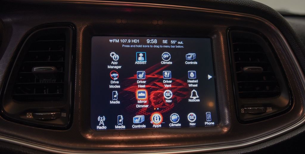 Used 2017 Dodge Challenger SRT w/ Technology Group RWD image 7