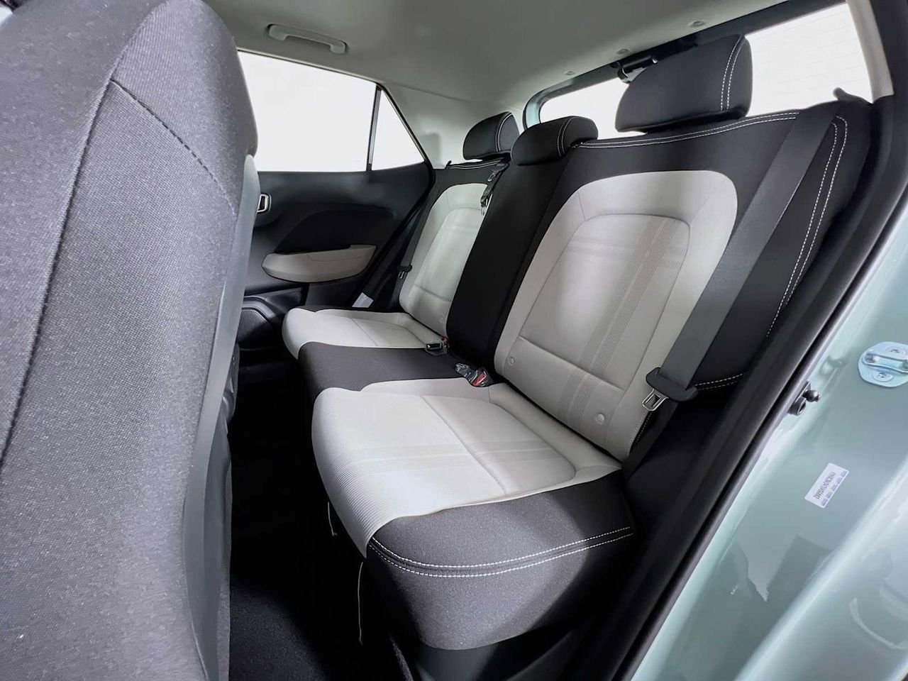 New 2026 Hyundai Venue SEL FWD image 14