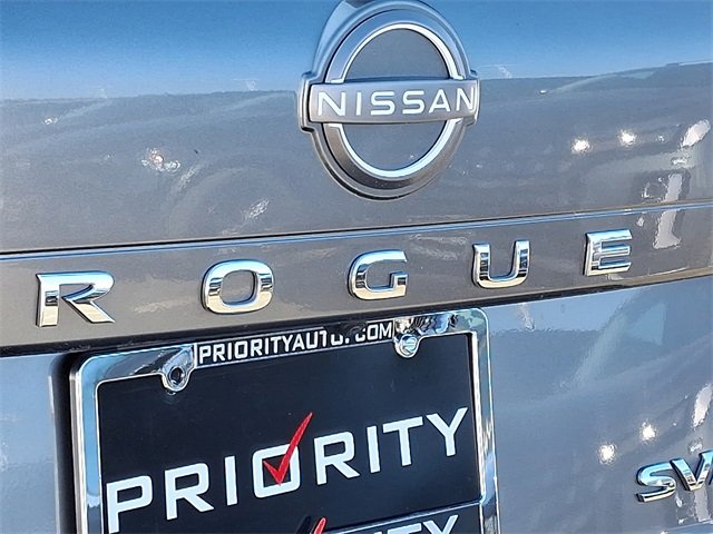 Used 2023 Nissan Rogue SV image 30