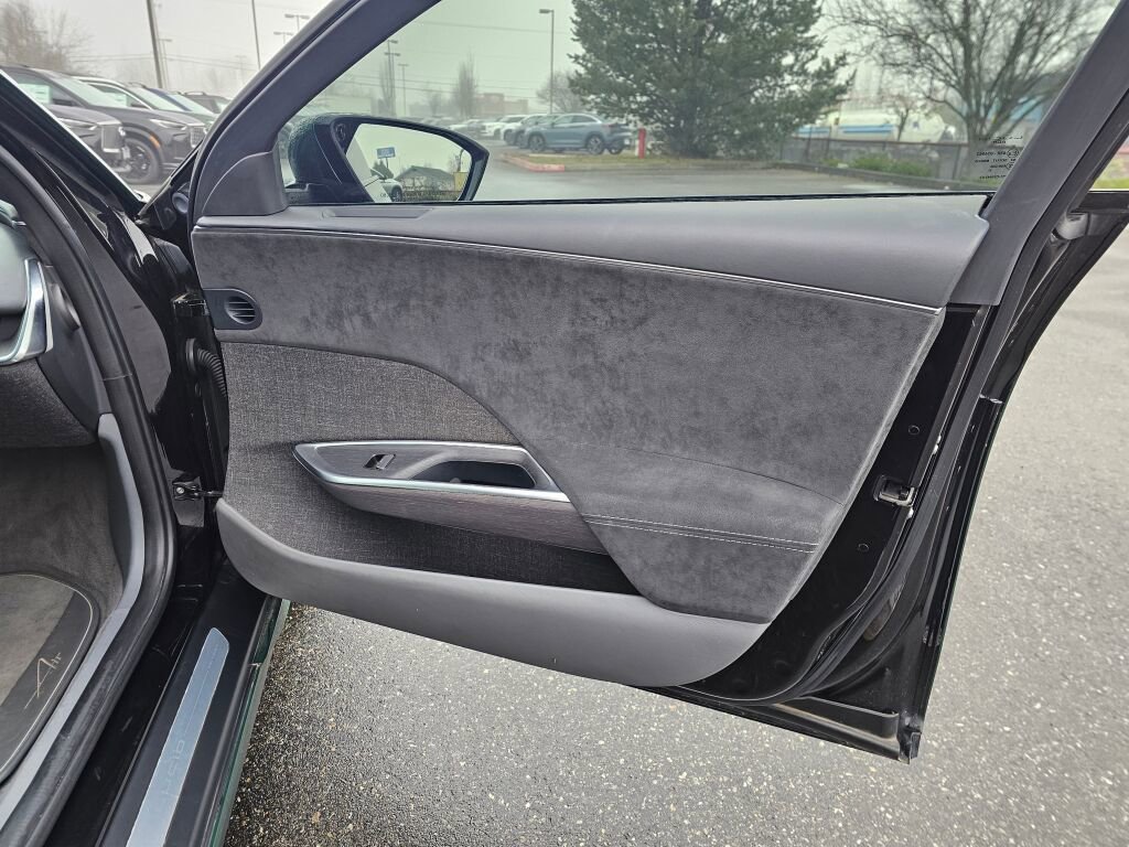Used 2022 Lucid Air Grand Touring image 10