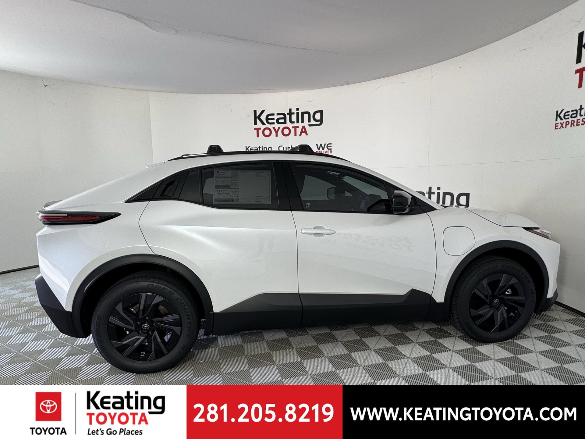Used 2026 Toyota C-HR AWD/4WD image 4
