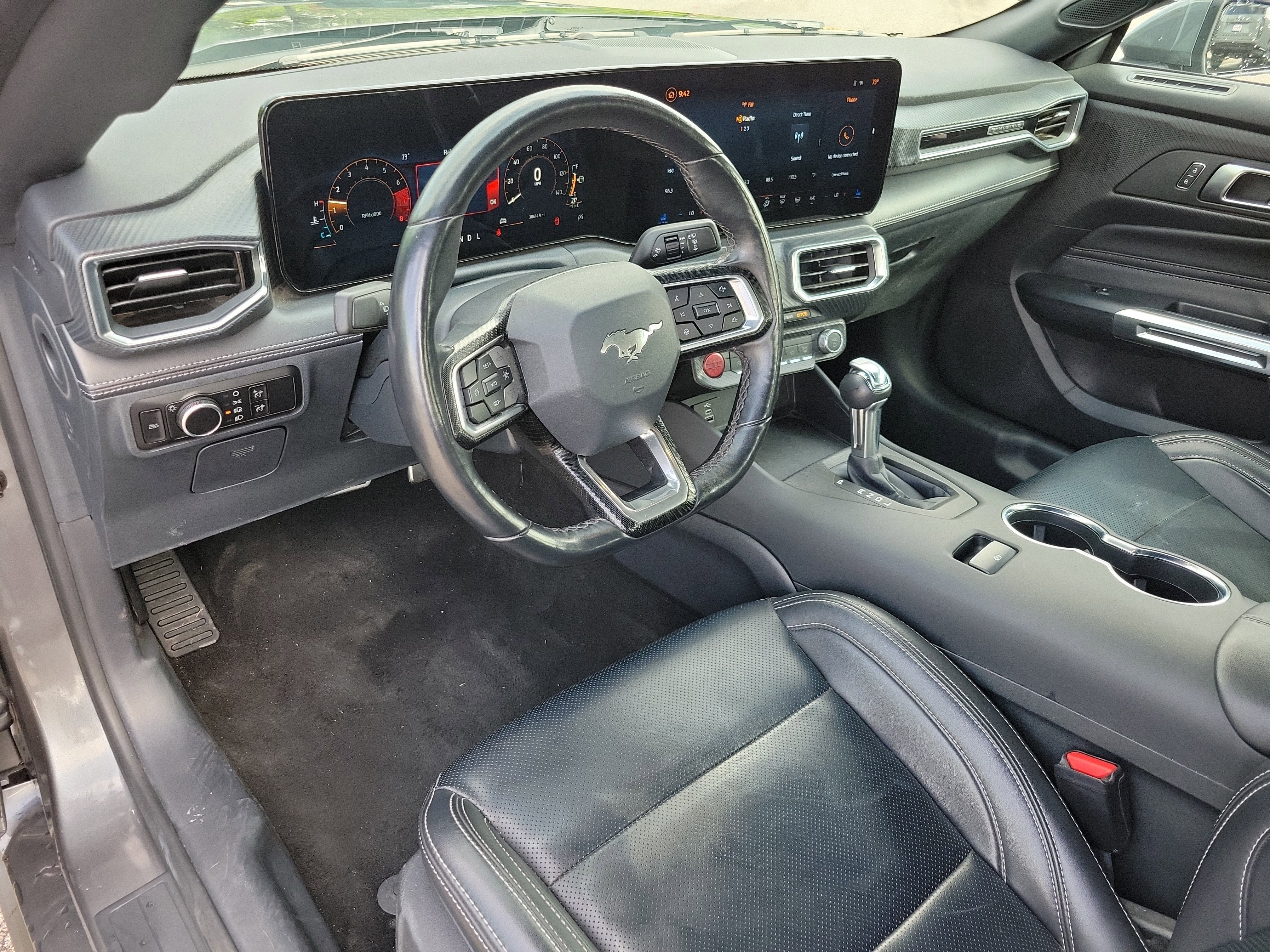 Used 2025 Ford Mustang Premium RWD image 3