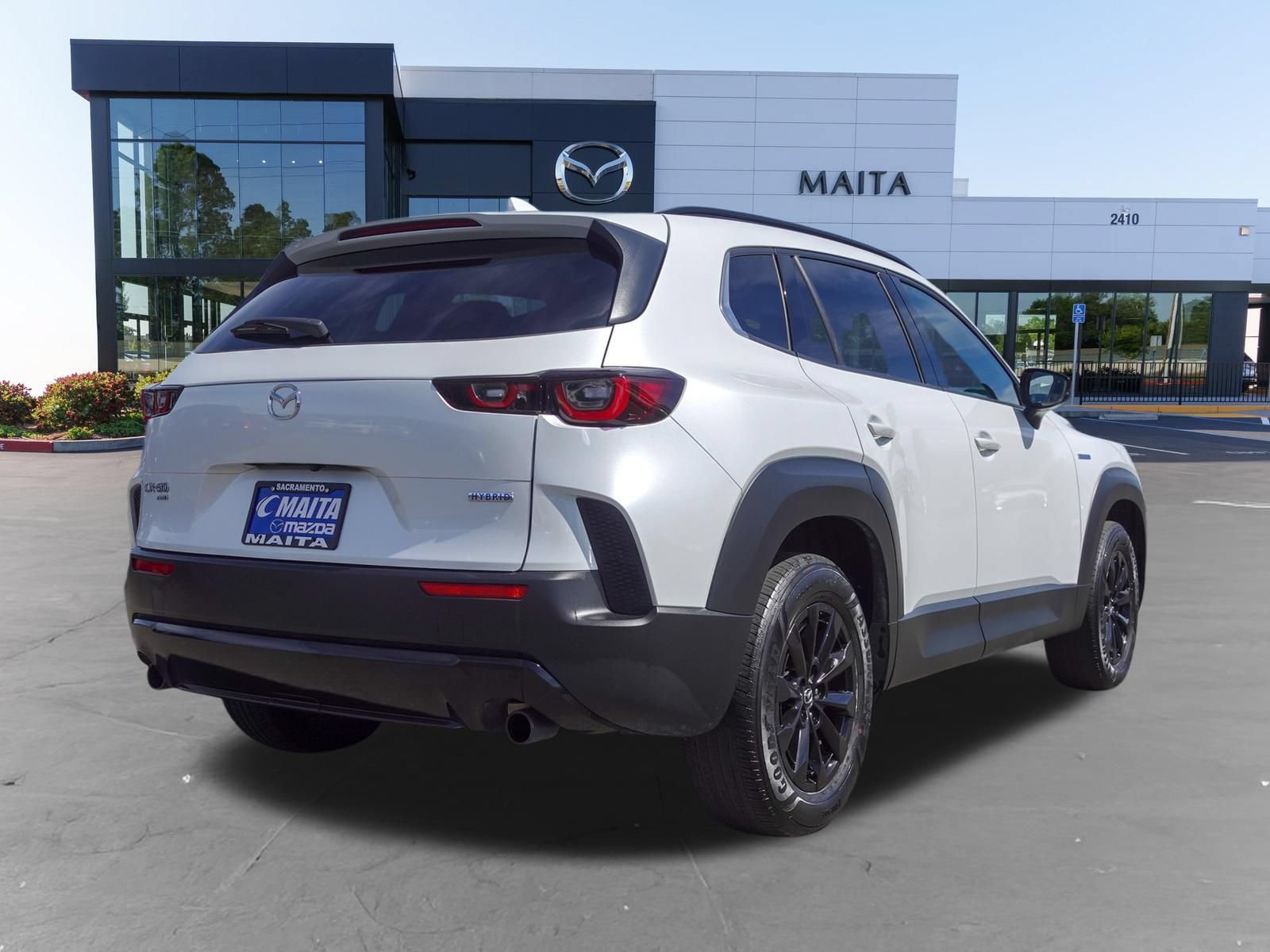 Used 2025 MAZDA CX-50 AWD 2.5 Hybrid w/ Premium Pkg image 4