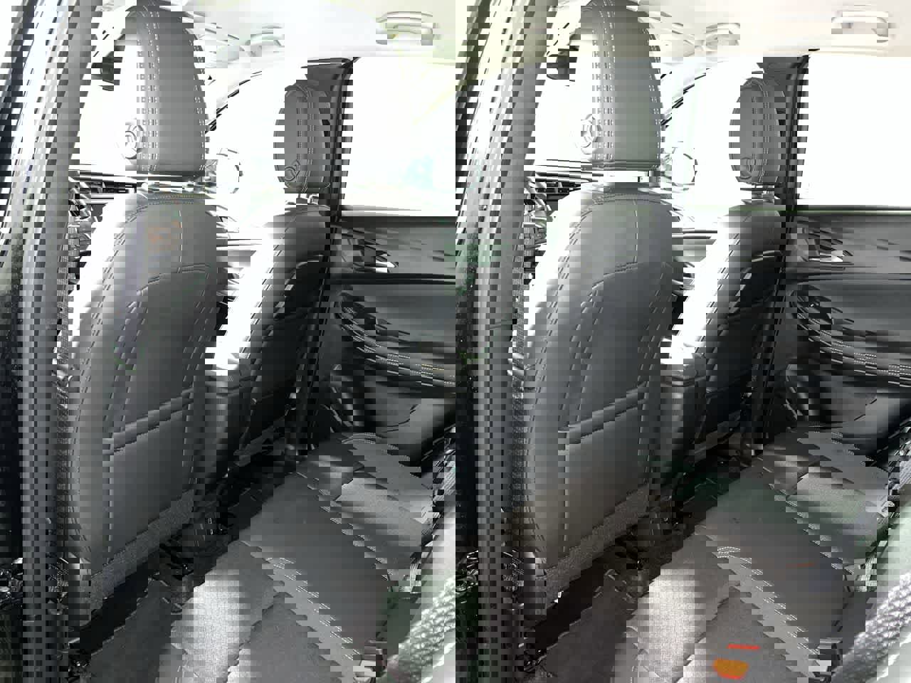 Used 2023 Buick Encore GX Select w/ Sport Touring Package AWD/4WD image 24