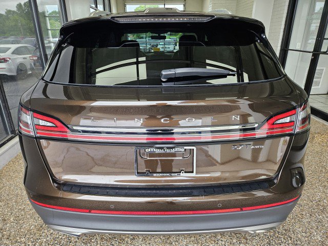 Used 2019 Lincoln Nautilus Reserve w/ Driver Assistance Package AWD/4WD image 3