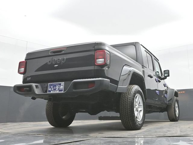 Used 2022 Jeep Gladiator Sport image 44