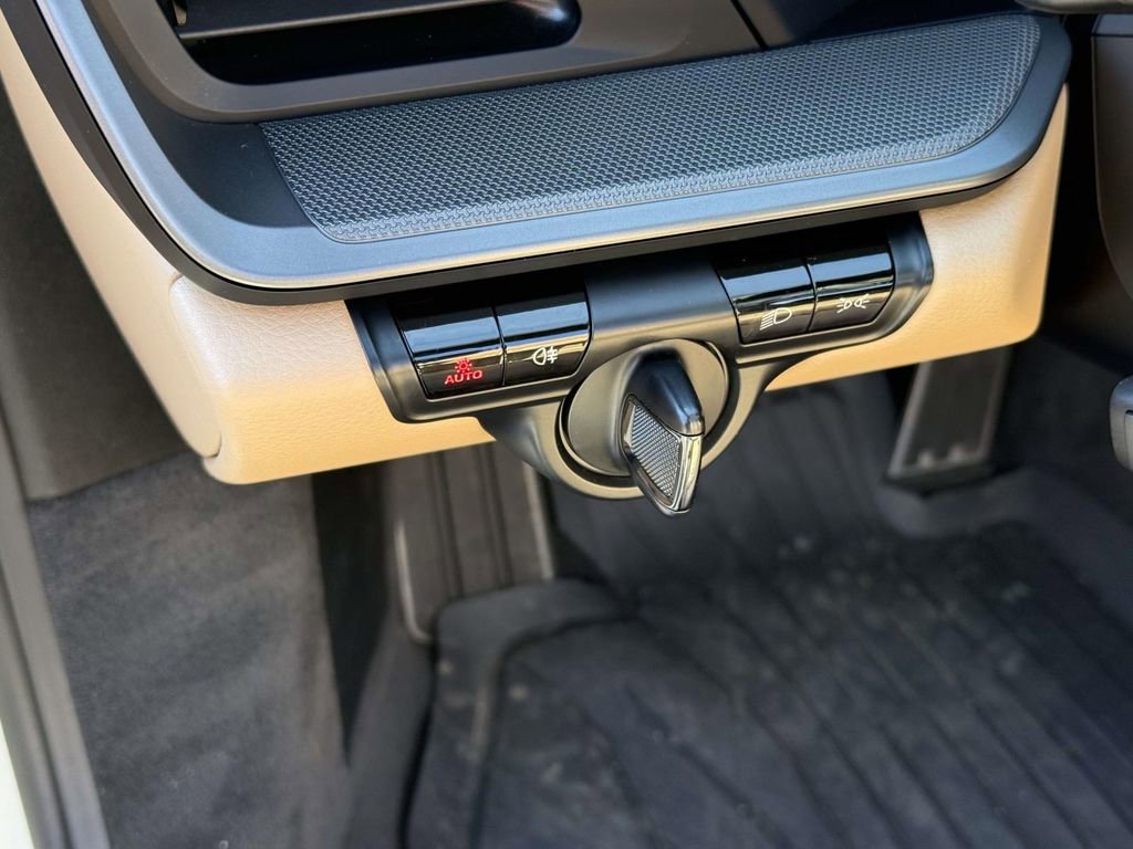 Used 2020 Porsche 911 Carrera image 21