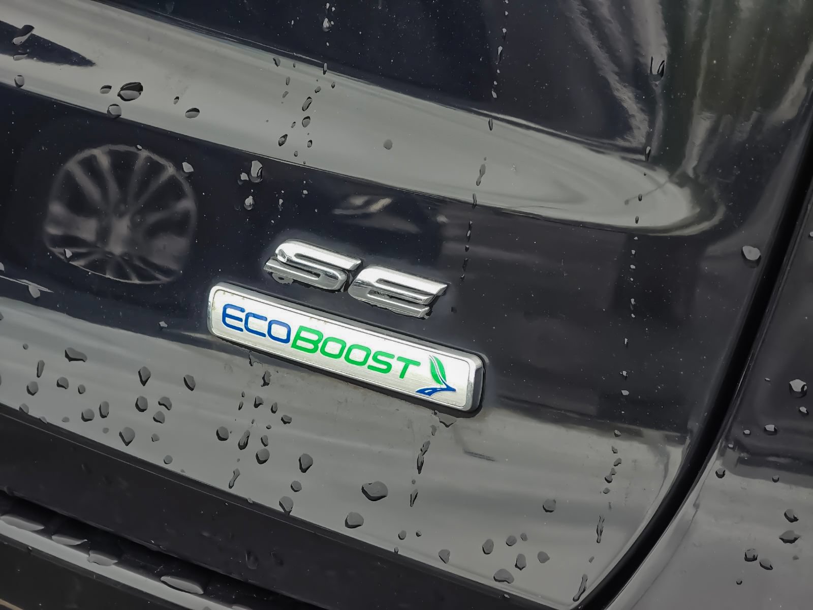 Used 2020 Ford Fusion SE FWD image 28