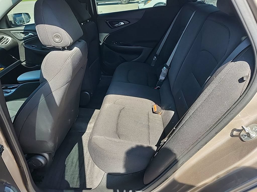 Used 2025 Chevrolet Malibu LS FWD image 6