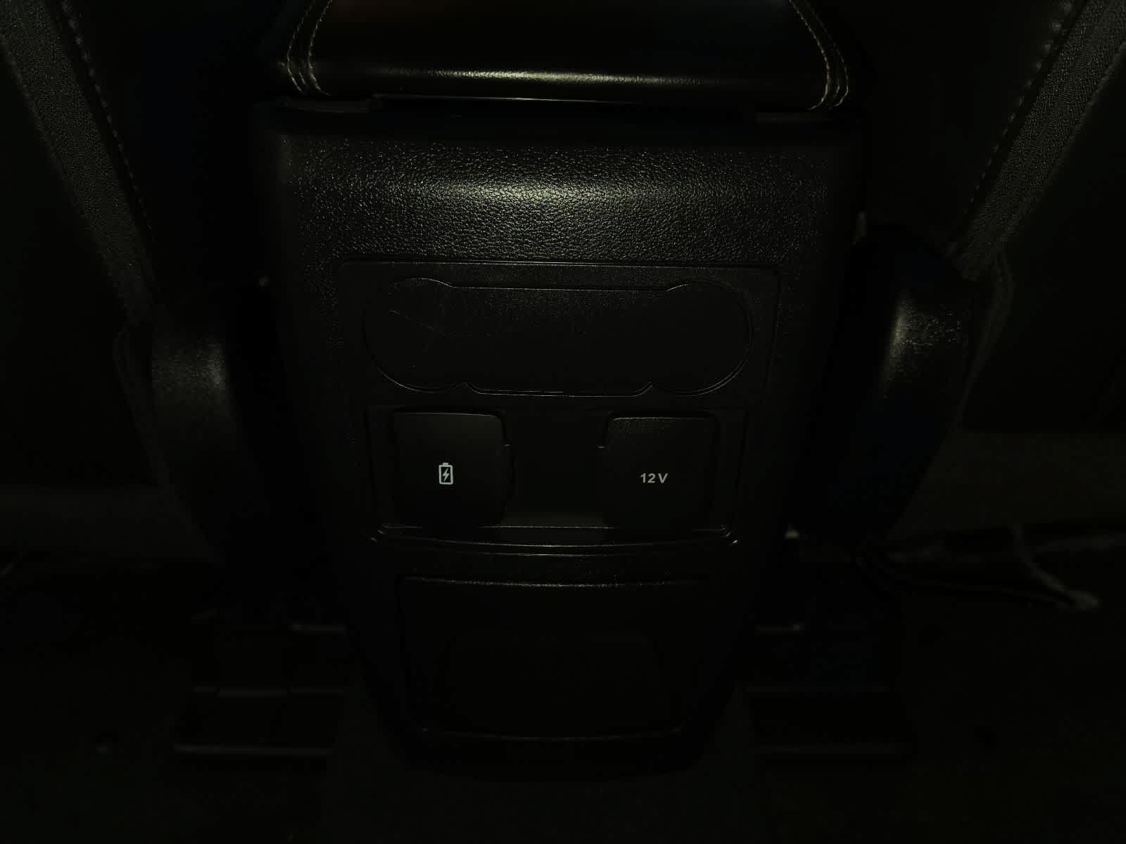 Used 2023 Ford Explorer XLT w/ Equipment Group 202A AWD/4WD image 29