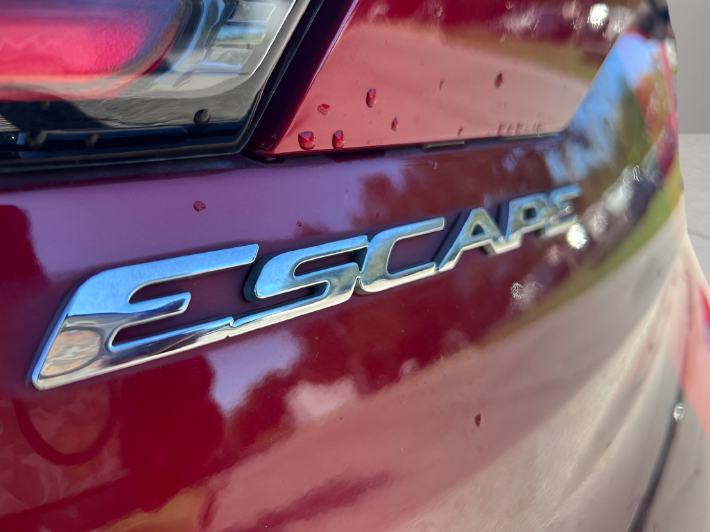 Used 2018 Ford Escape SEL FWD image 33