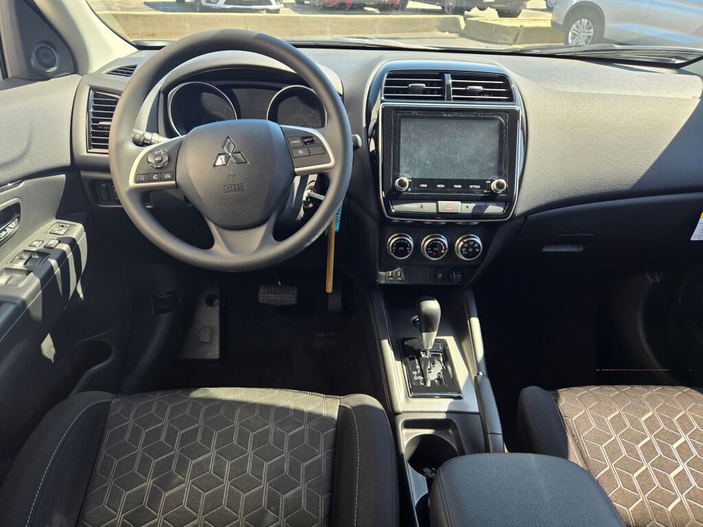 Used 2026 Mitsubishi Outlander Sport ES AWD/4WD image 12