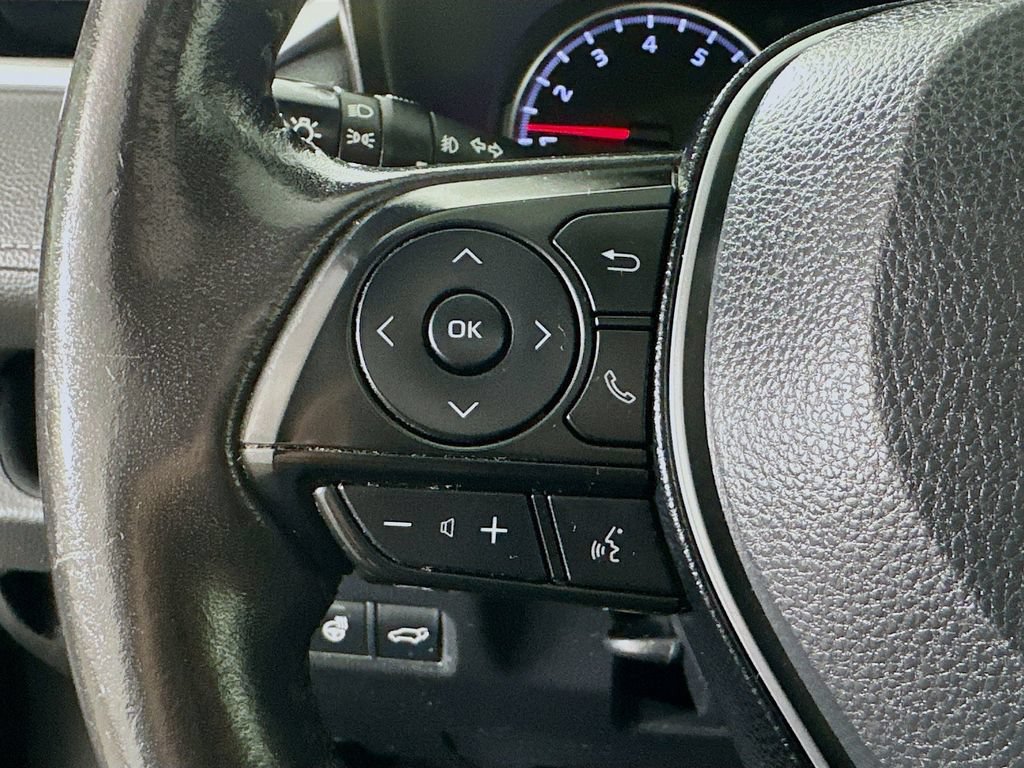 Used 2019 Toyota RAV4 XLE w/ Convenience Package AWD/4WD image 10
