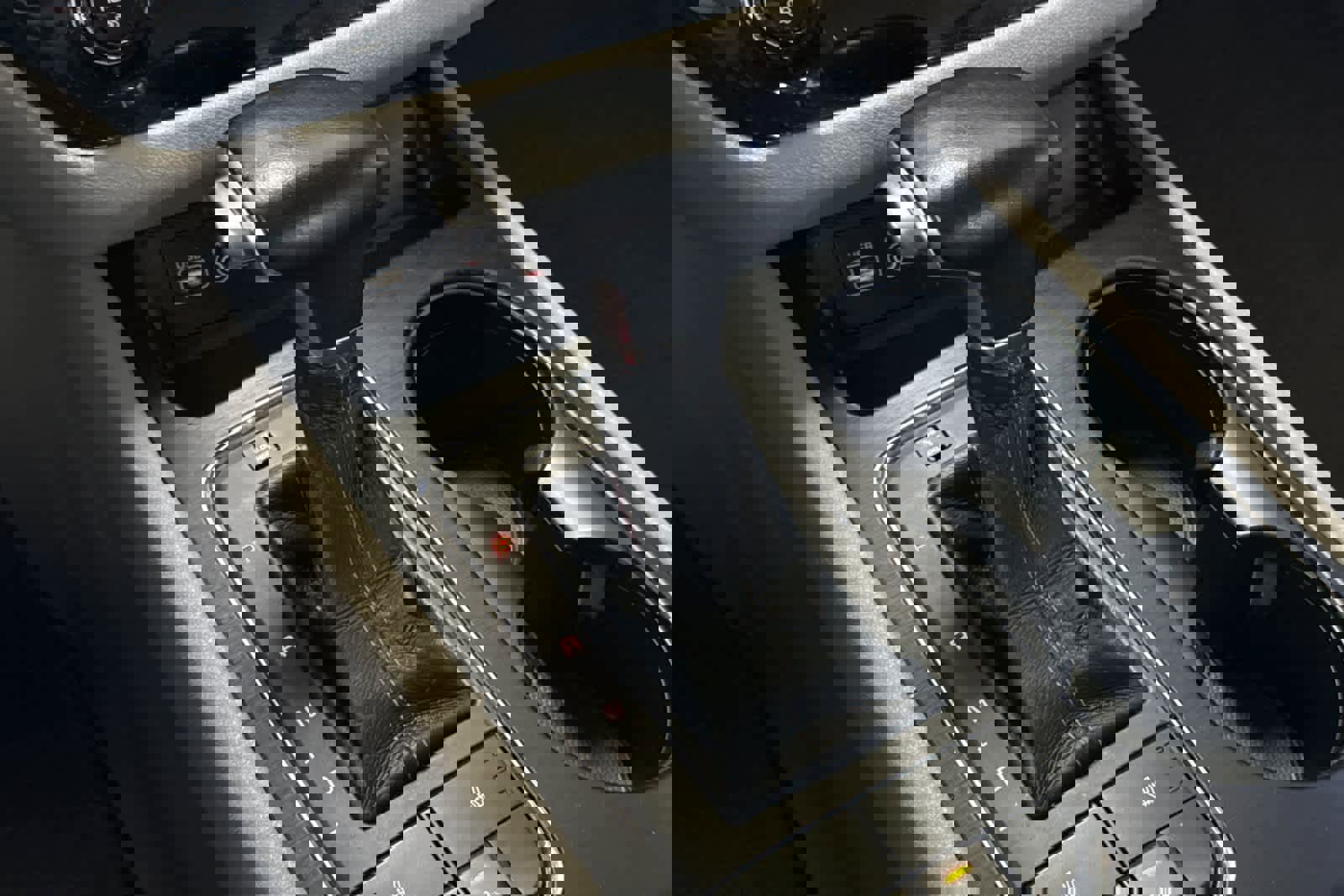 Used 2017 Kia Sedona LX w/ LX Essentials Premium Package image 23