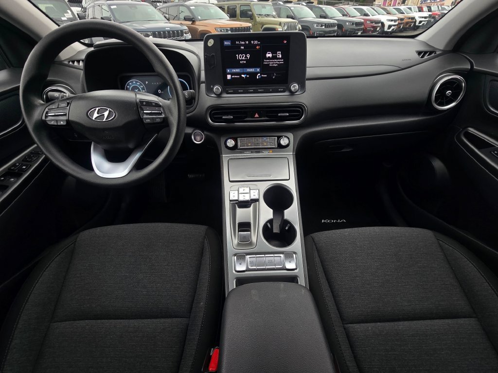 Used 2023 Hyundai Kona SE FWD image 17
