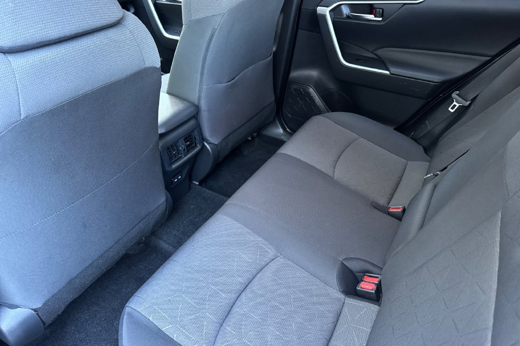 Certified 2023 Toyota RAV4 XLE w/ Convenience Package FWD image 11