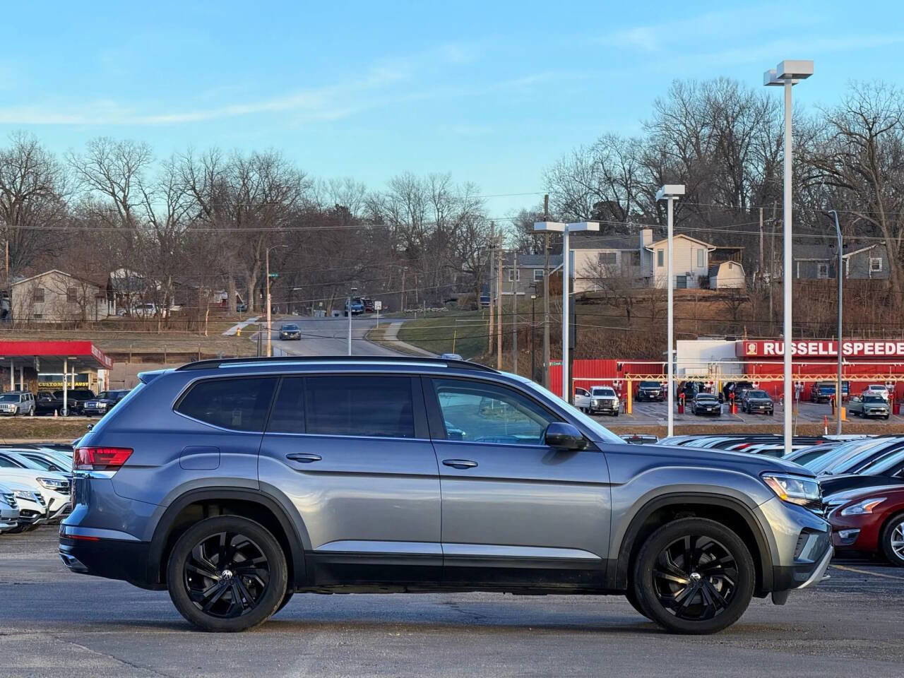 Used 2023 Volkswagen Atlas SE image 6