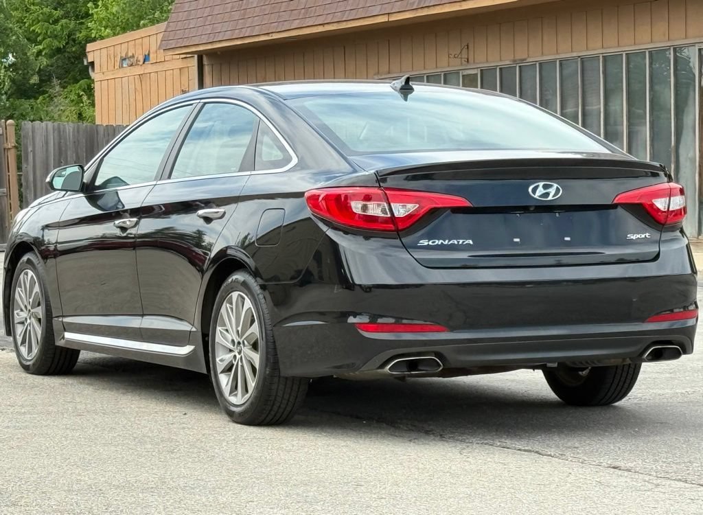 Used 2017 Hyundai Sonata Sport w/ Value Edition Package 02 FWD image 3