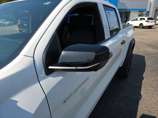 Used 2024 Chevrolet Colorado Trail Boss w/ Technology Package AWD/4WD image 39