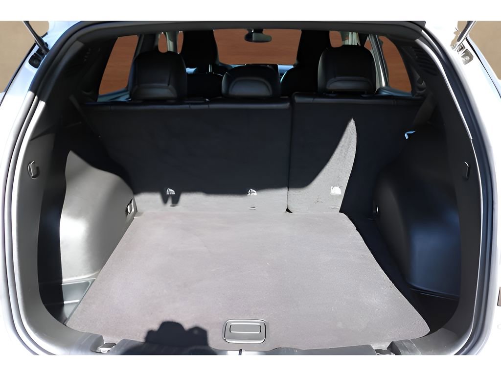 Used 2025 Jeep Compass Latitude image 15