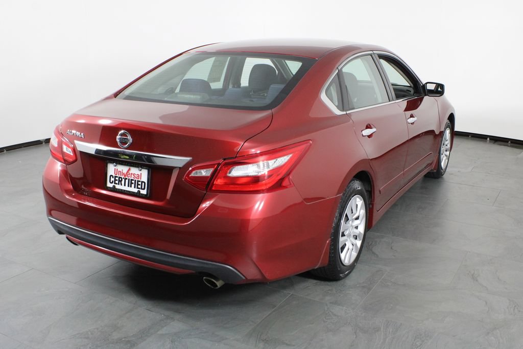 Used 2016 Nissan Altima 2.5 S w/ Power Driver Seat Package FWD image 3