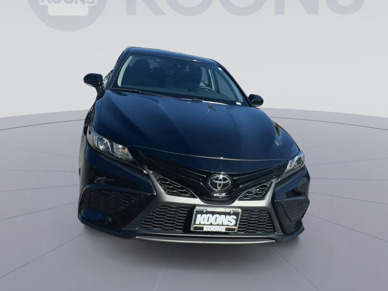 Used 2024 Toyota Camry SE AWD/4WD image 4