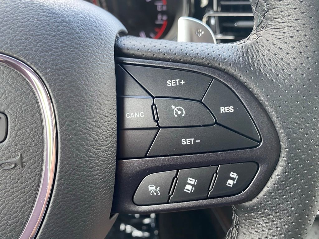 Used 2025 Dodge Durango GT image 33