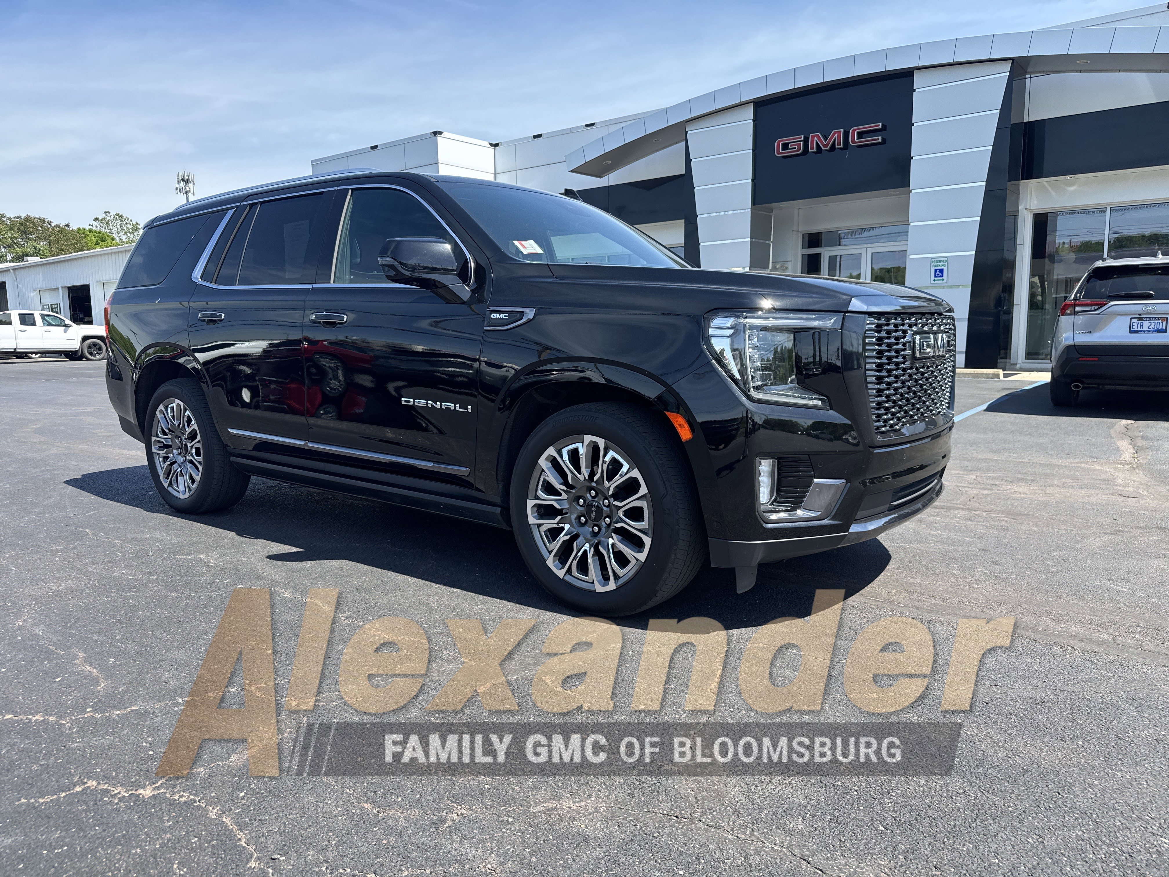 Used 2023 GMC Yukon Denali Ultimate AWD/4WD video 1