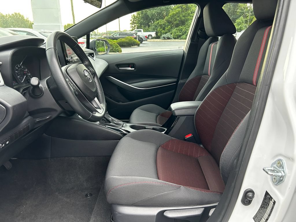 Used 2025 Toyota Corolla SE FWD image 19