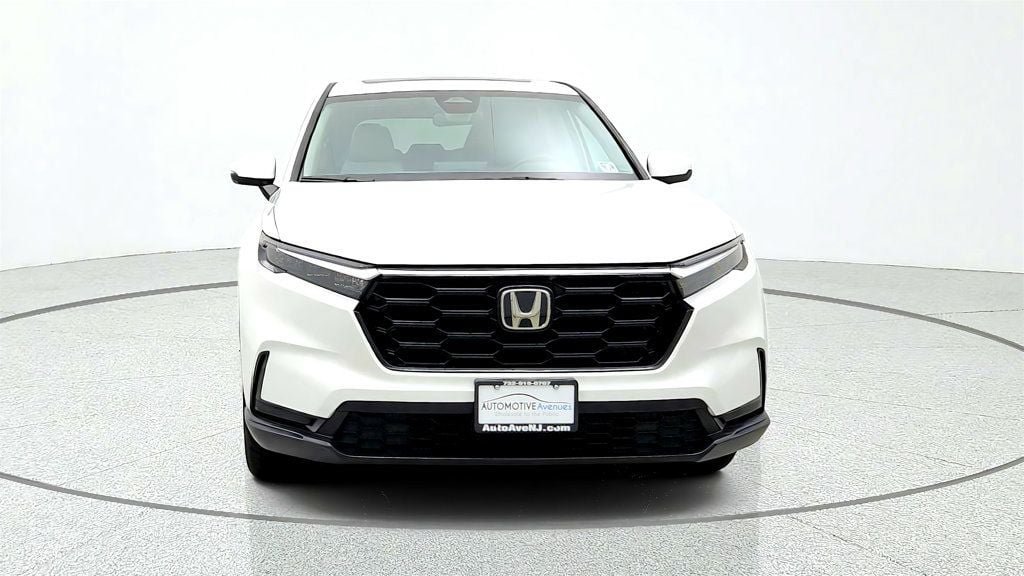 Used 2025 Honda CR-V EX image 2