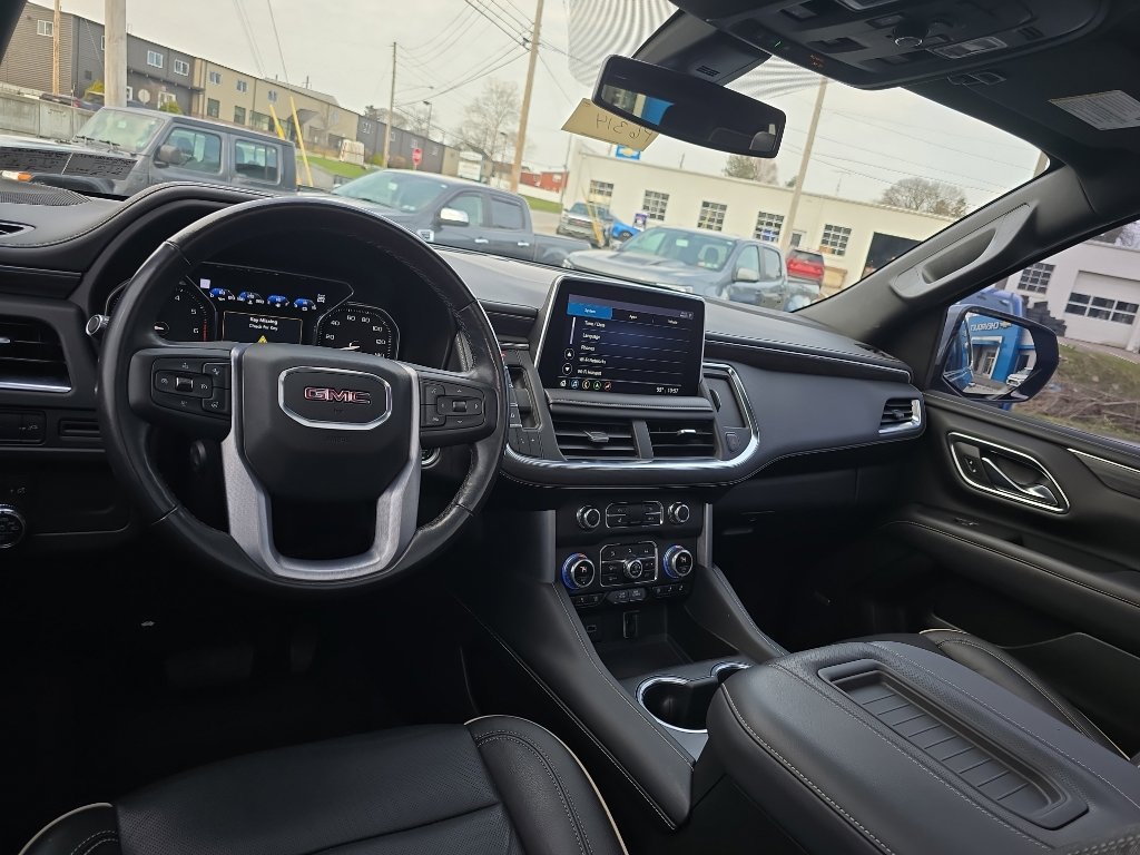 Used 2021 GMC Yukon SLT w/ SLT Premium Package image 23