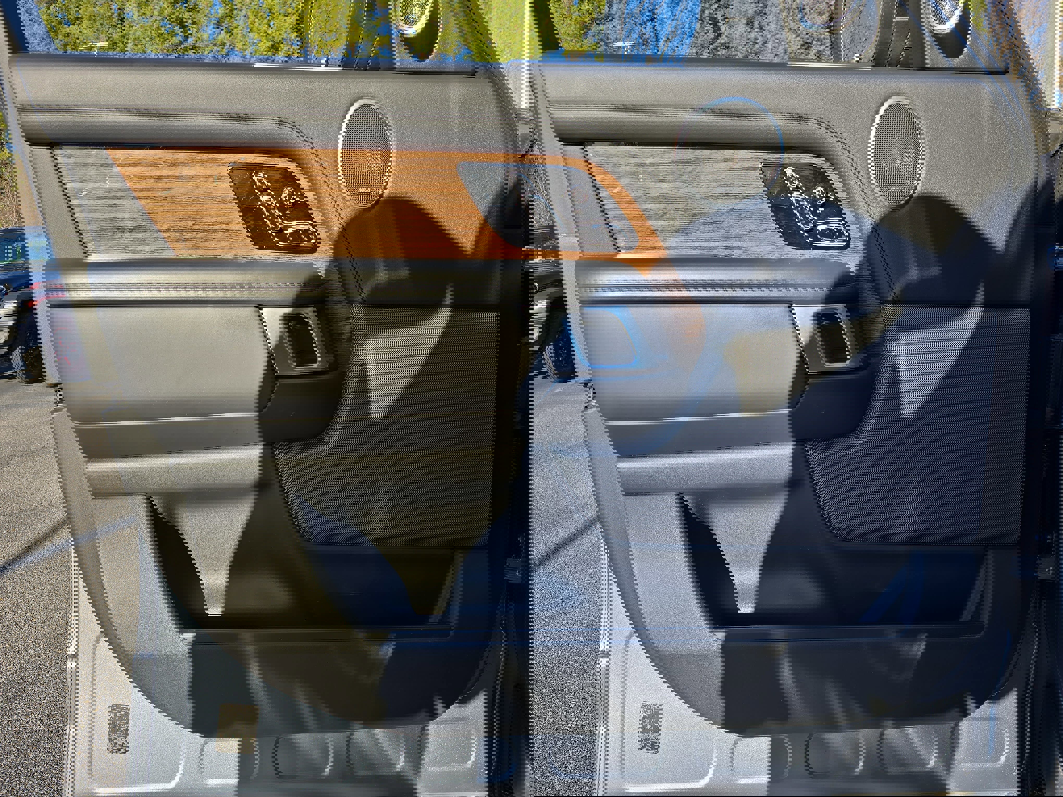 Used 2019 Land Rover Range Rover HSE image 28