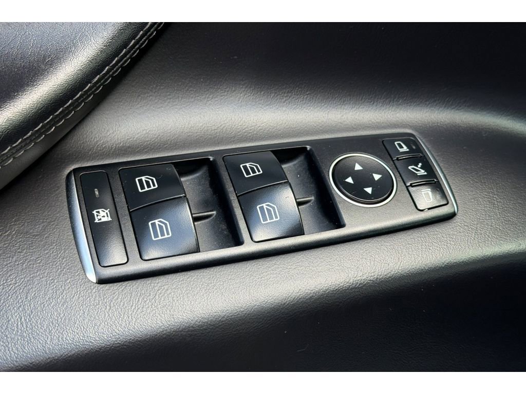 Used 2018 Tesla Model X Long Range AWD/4WD image 12