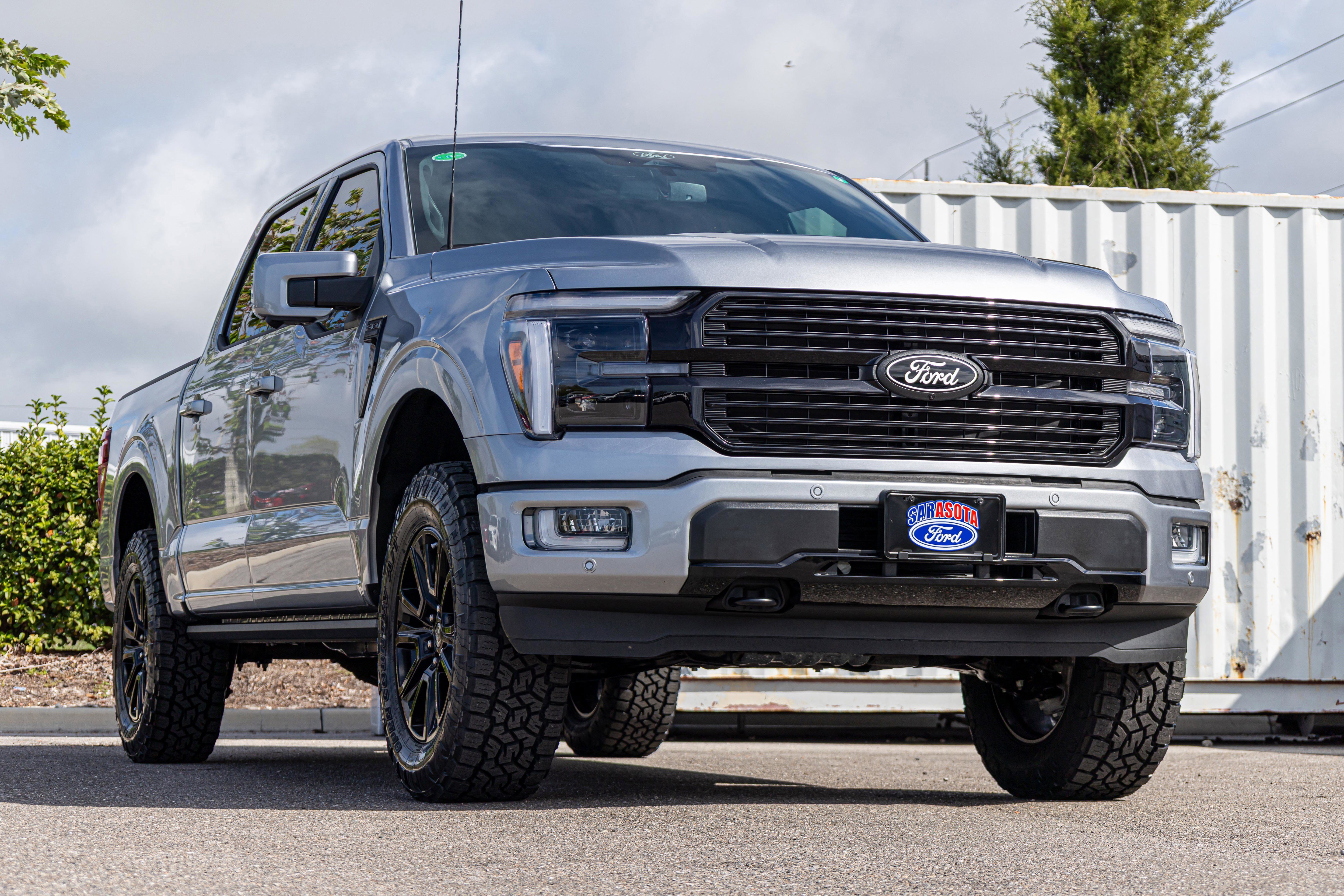 New 2025 Ford F150 Platinum video 1