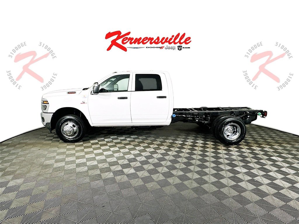 New 2026 RAM 3500 Tradesman image 4