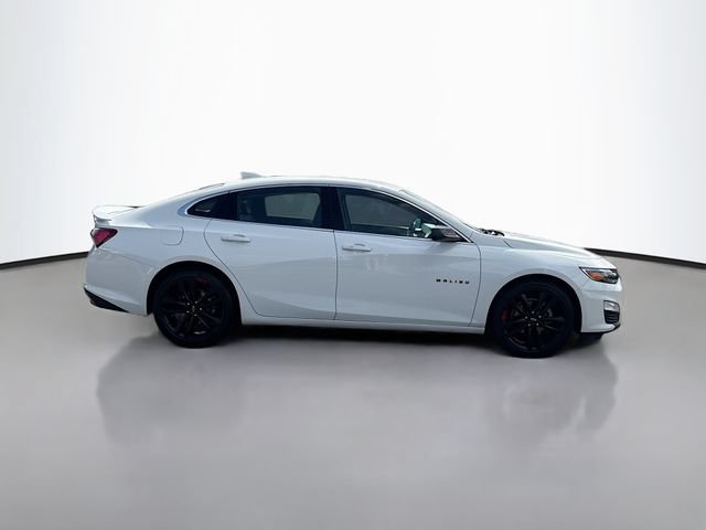 Used 2021 Chevrolet Malibu LT w/ Leather Package FWD image 5