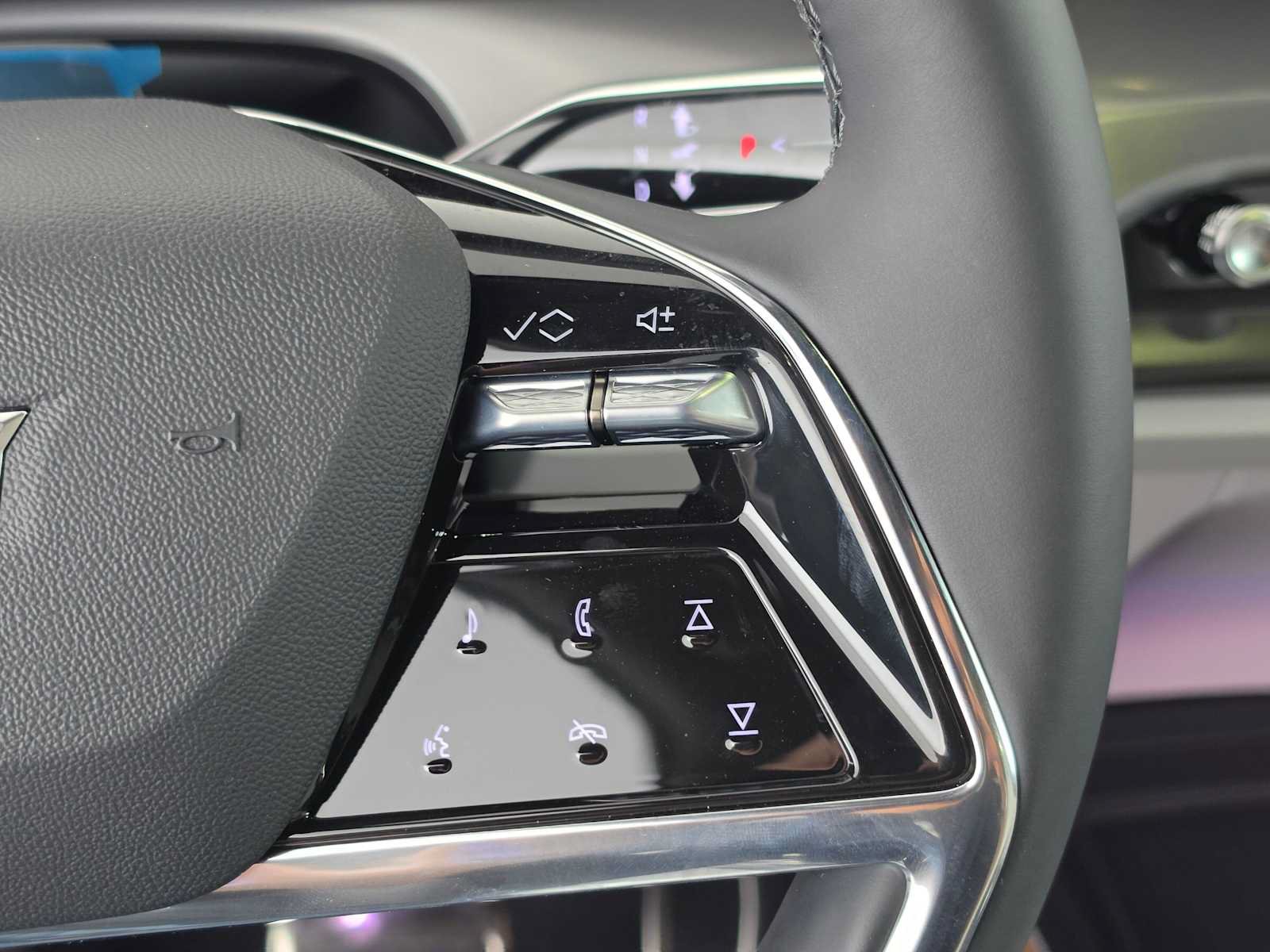 New 2027 Cadillac Vistiq Sport AWD/4WD image 31
