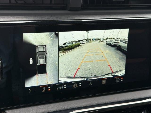 Used 2025 GMC Sierra 1500 AT4 w/ Technology Package AWD/4WD image 29