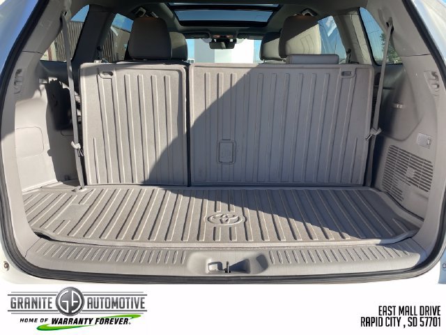 Used 2019 Toyota Highlander Limited Platinum AWD/4WD image 30