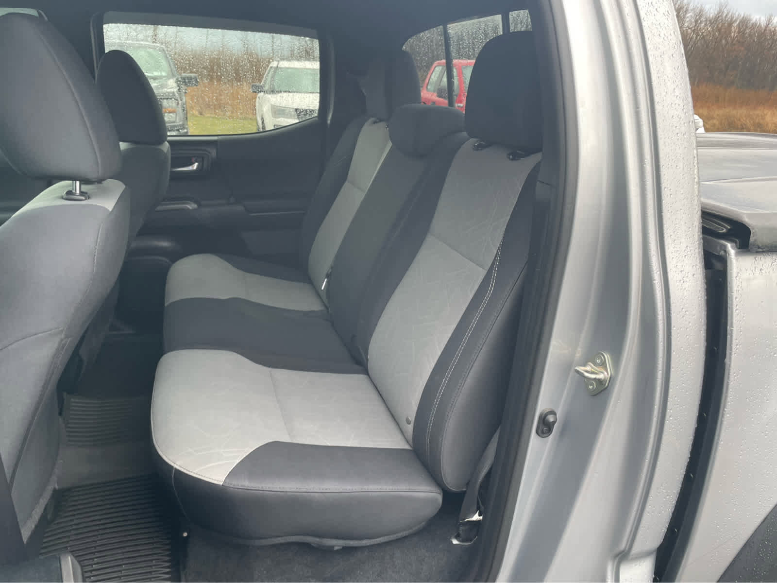 Used 2020 Toyota Tacoma TRD Off-Road w/ Technology Package image 28