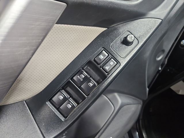 Used 2016 Subaru Forester 2.5i Limited image 11