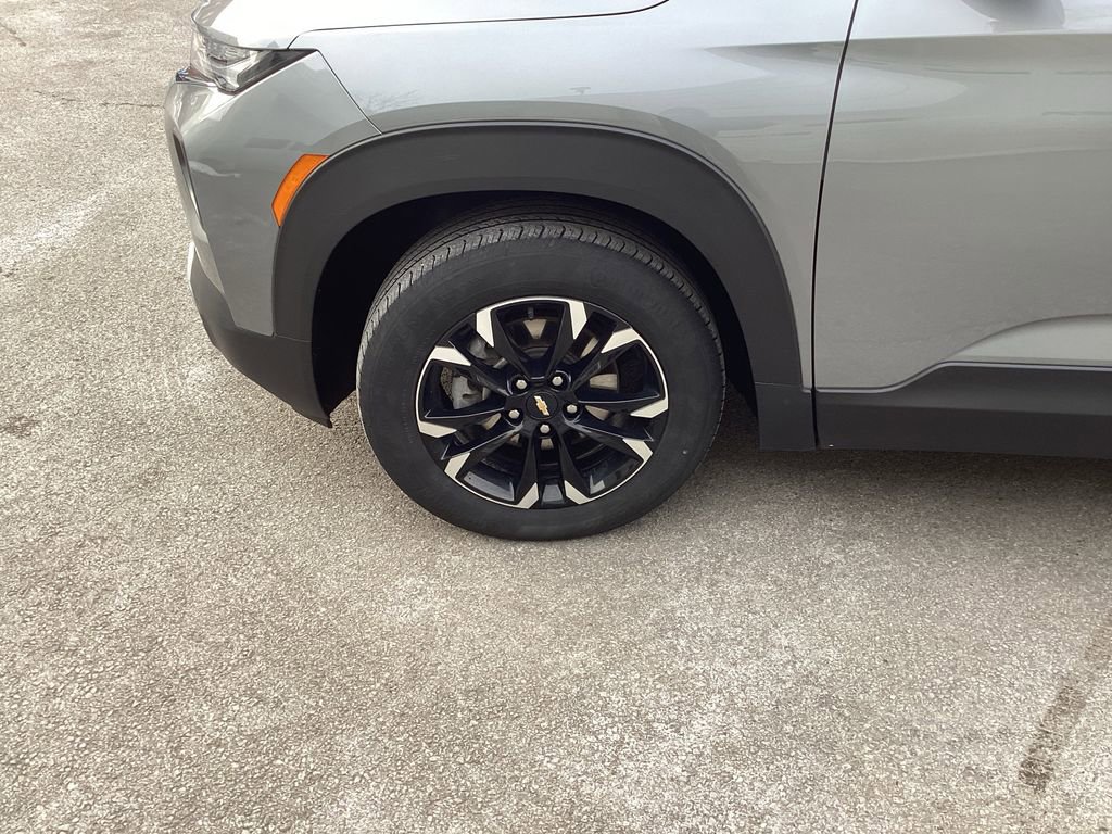 Used 2023 Chevrolet TrailBlazer LT w/ Convenience Package image 28