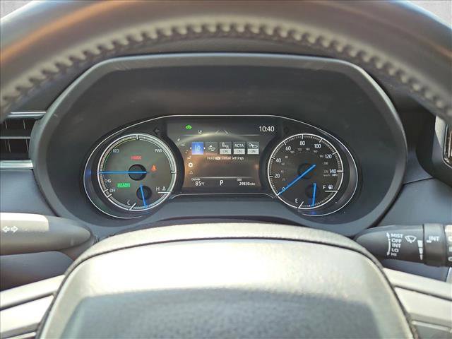 Used 2023 Toyota Venza LE AWD/4WD image 11