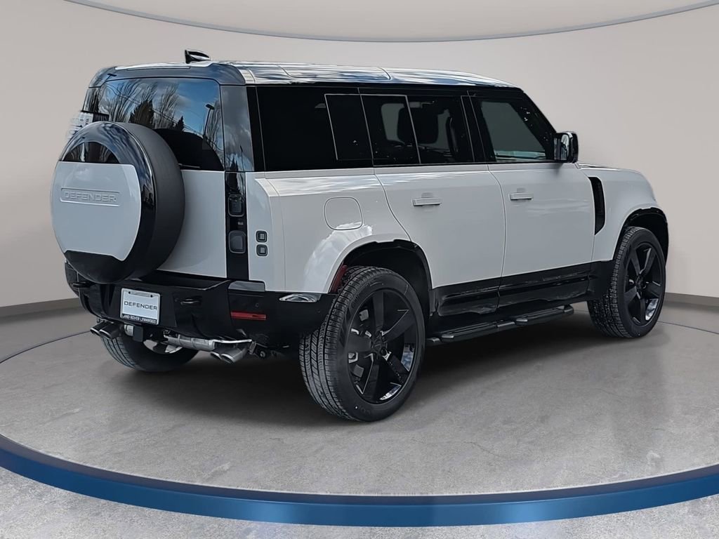 New 2026 Land Rover Defender 110 X-Dynamic SE image 5