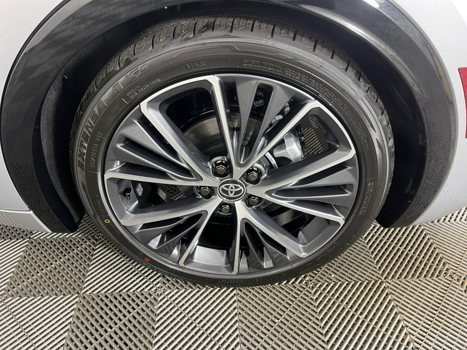 New 2026 Toyota Prius Limited image 19